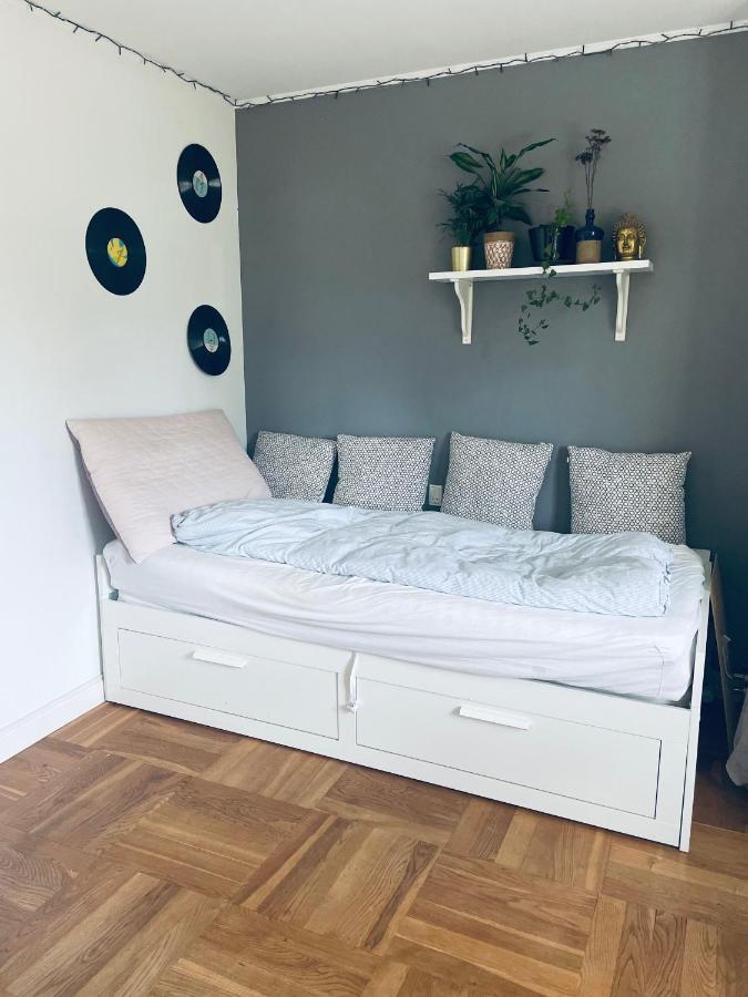 Cool Familyhome Close To The Beach W Two Cuddly Cats Espergærde 외부 사진
